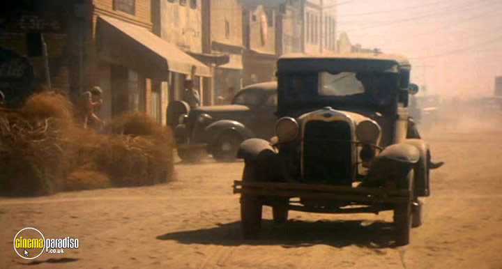 A still #29 from Bound for Glory (1976)