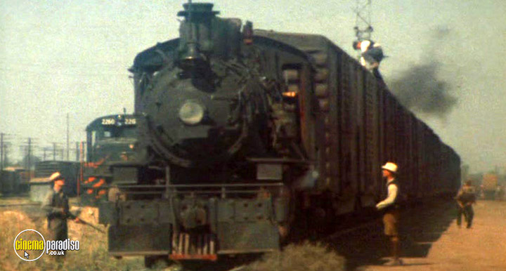 A still #18 from Bound for Glory (1976)