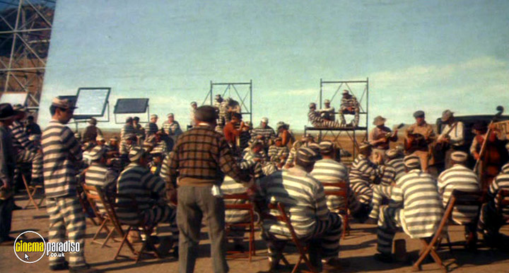 A still #12 from Bound for Glory (1976)