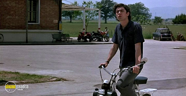 A still #25 from My Brother Is an Only Child (2007)