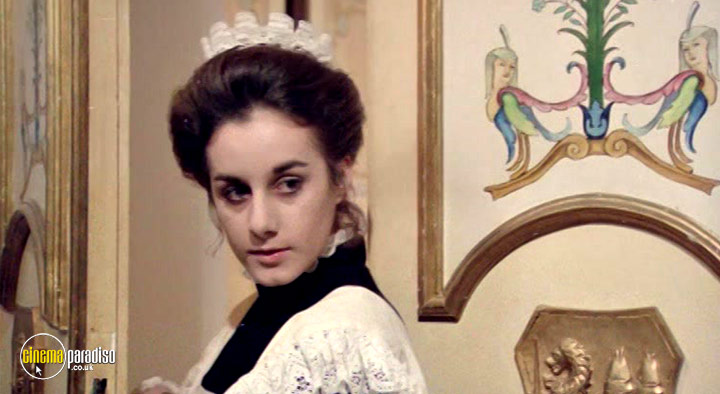 A still #33 from The Bloodsucker Leads the Dance (1975)