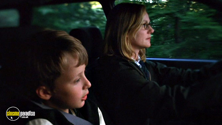 A still #26 from You Can Count on Me (2000)