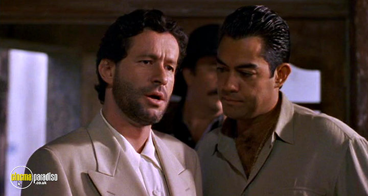 A still #16 from El Mariachi / Desperado (1995)
