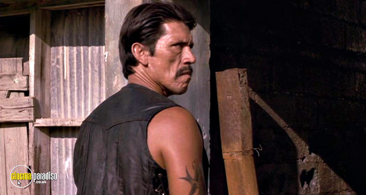 A still #12 from El Mariachi / Desperado (1995)