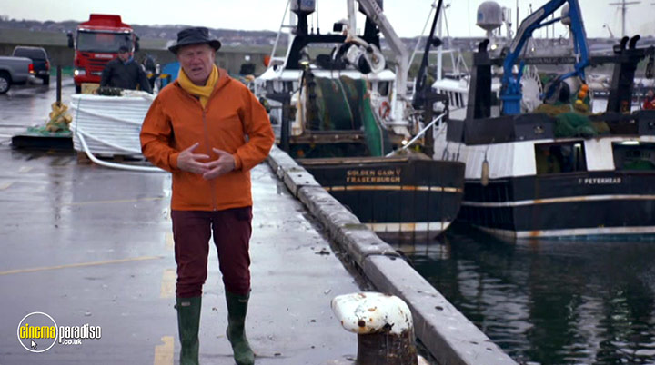 A still #10 from Great Coastal Railway Journeys: Series 1 (2022)