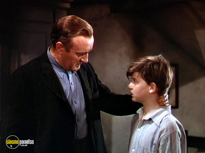 A still #25 from Lassie Come Home (1943)