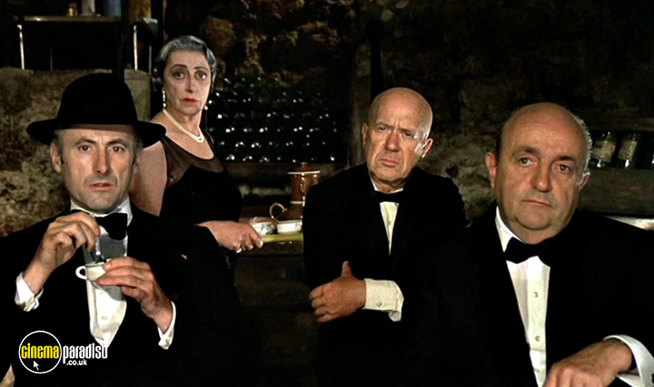 A still #9 from The Tall Blond Man with One Black Shoe (1972)