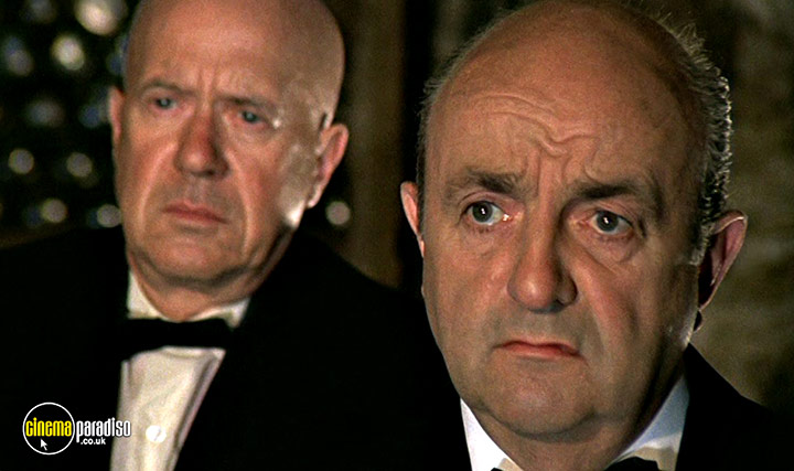 A still #6 from The Tall Blond Man with One Black Shoe (1972)
