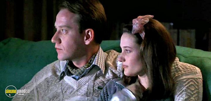 A still #28 from Happiness Is in the Field (1995)