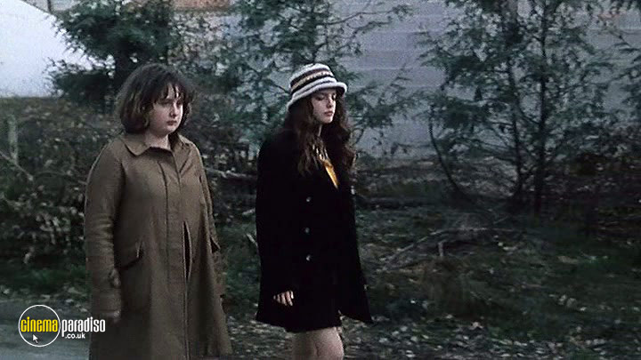 A still #2 from Fat Girl (2001)