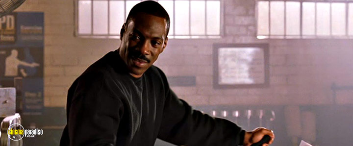 A still #26 from Showtime (2002)