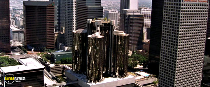 A still #6 from Showtime (2002)