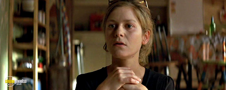A still #27 from Bed and Breakfast (2003)