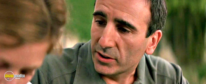 A still #4 from Bed and Breakfast (2003)