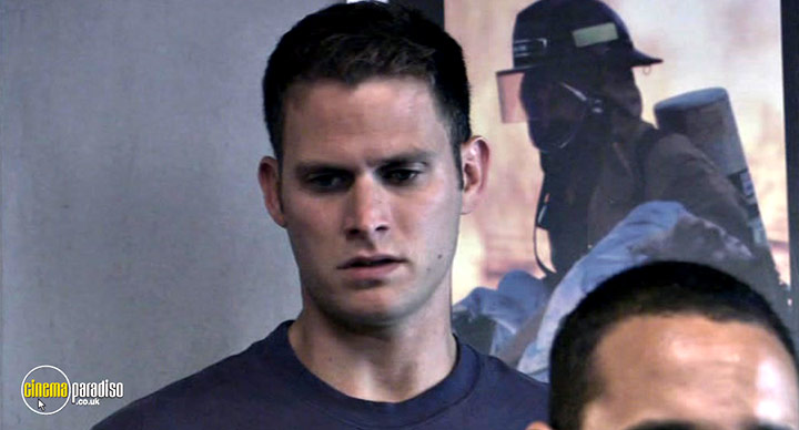 A still #27 from Rescue Me: Series 1 (2004)