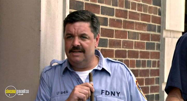 A still #26 from Rescue Me: Series 1 (2004)