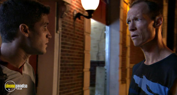 A still #21 from Rescue Me: Series 1 (2004)