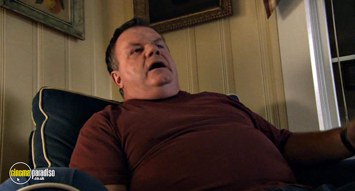 A still #10 from Rescue Me: Series 1 (2004)