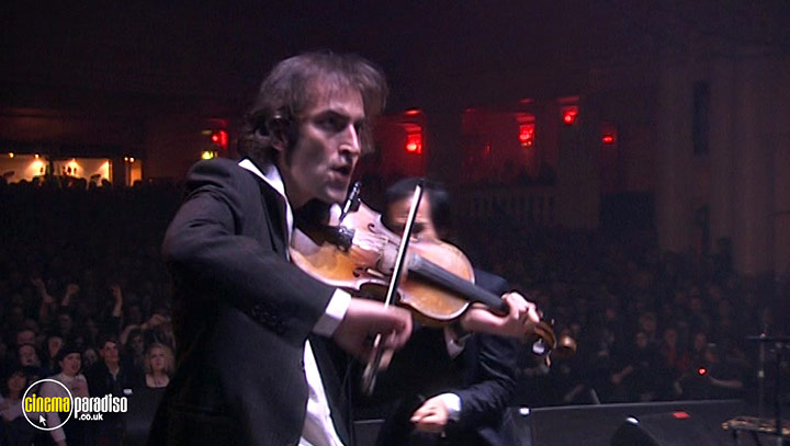 A still #28 from Nick Cave and The Bad Seeds: The Abbatoir Blues Tour (2004)