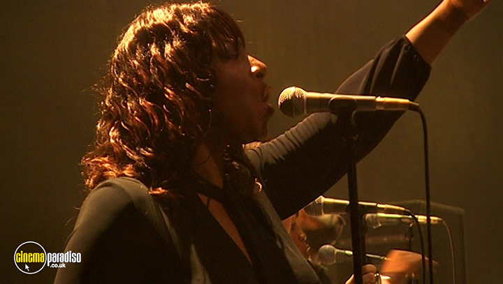 A still #20 from Nick Cave and The Bad Seeds: The Abbatoir Blues Tour (2004)