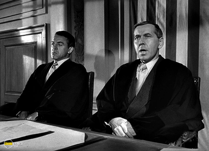 A still #35 from The Divided Heart (1954)