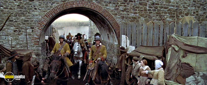 A still #22 from To Kill a King (2003)
