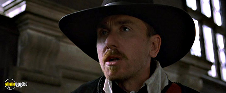 A still #10 from To Kill a King (2003)