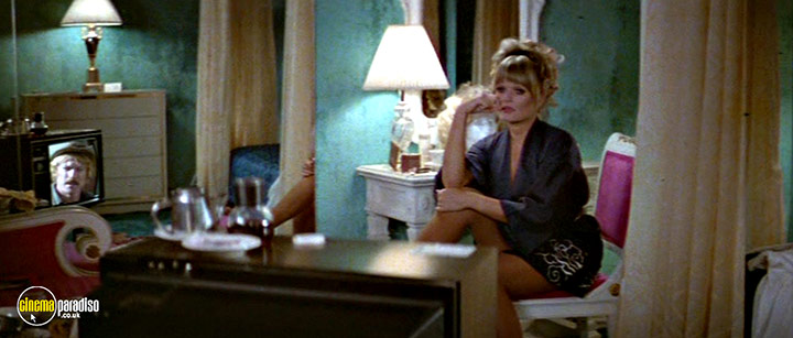 A still #11 from The Electric Horseman (1979)
