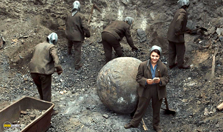 A still #41 from Larks on a String (1969)