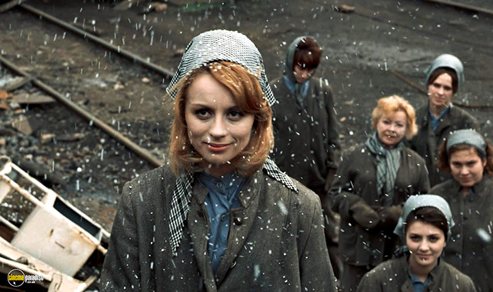A still #40 from Larks on a String (1969)