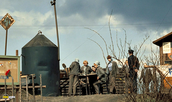 A still #17 from Larks on a String (1969)