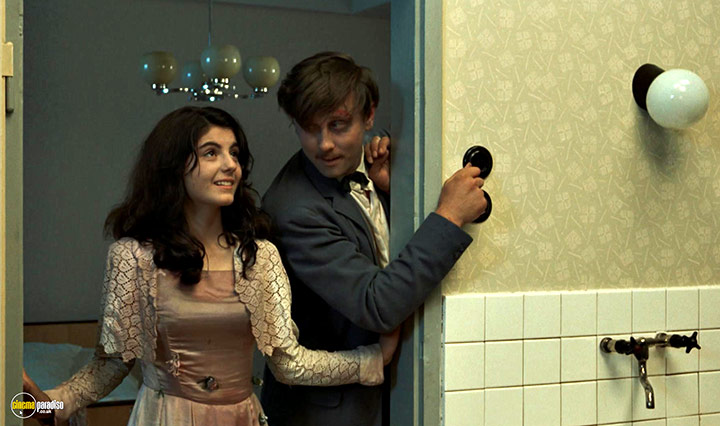 A still #7 from Larks on a String (1969)