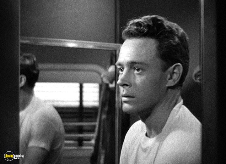 A still #62 from Dead Reckoning (1947)