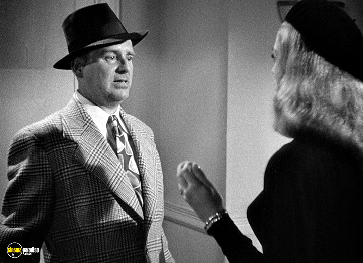 A still #65 from Dead Reckoning (1947)