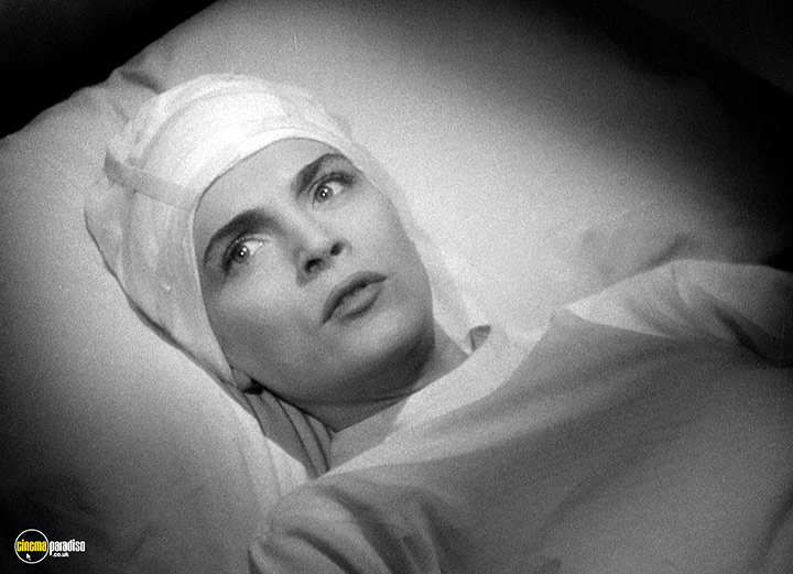 A still #72 from Dead Reckoning (1947)
