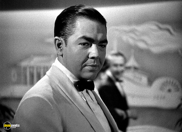 A still #77 from Dead Reckoning (1947)