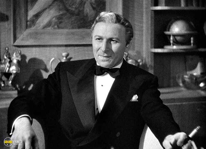 A still #81 from Dead Reckoning (1947)