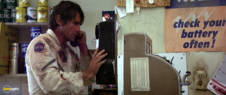 A still #18 from Capricorn One (1977)