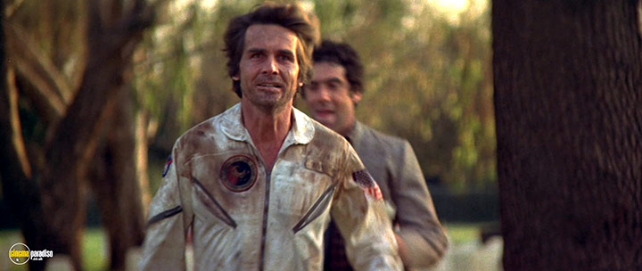 A still #14 from Capricorn One (1977)
