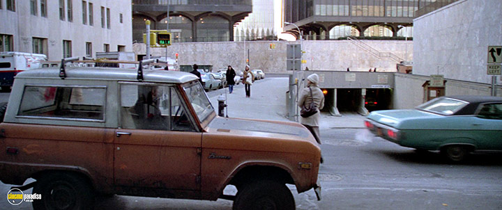 A still #35 from Three Days of the Condor (1975)