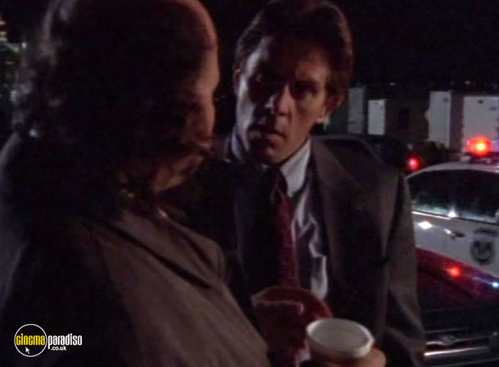 A still #31 from The Outer Limits: Series 4 (1998)