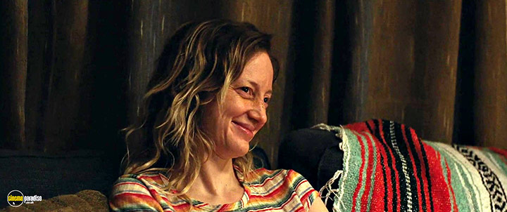 A still #15 from To Leslie (2022)