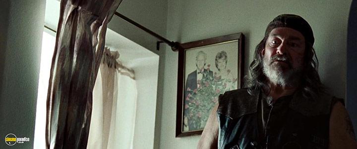 A still #12 from To Leslie (2022)