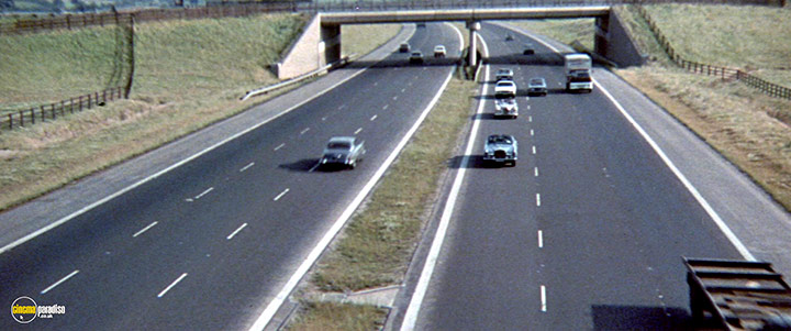 A still #32 from The Ballad of Tam Lin (1970)