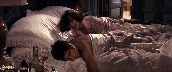 A still #14 from The Ballad of Tam Lin (1970)