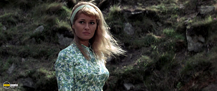 A still #12 from The Ballad of Tam Lin (1970)