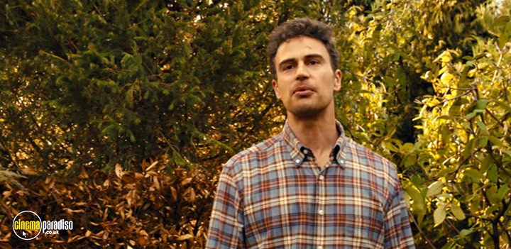 A still #33 from The Time Traveler's Wife: Series (2022)