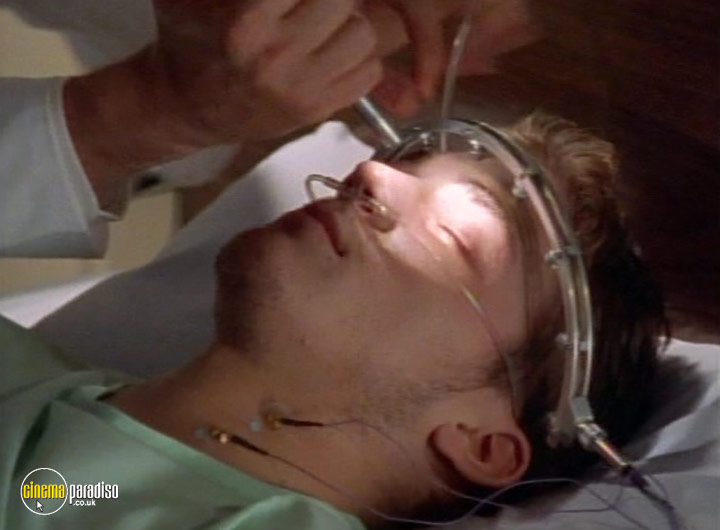 A still #26 from The Outer Limits: Series 5 (1999)
