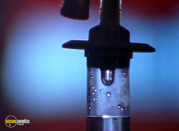 A still #25 from The Outer Limits: Series 5 (1999)