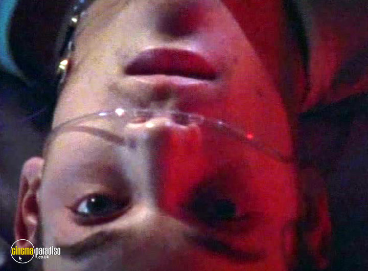 A still #24 from The Outer Limits: Series 5 (1999)